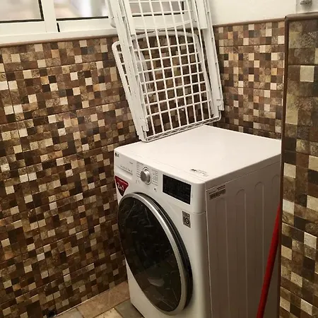 Near The Port, Wide, Confortable, Wi-fi, Terrace, Aircon Apartmán *